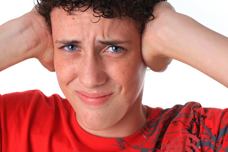 十几岁的男孩图片