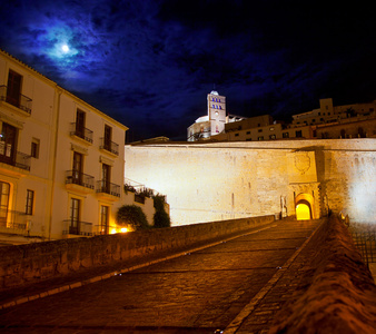 eivissa 伊维萨岛镇与夜月亮城堡入口
