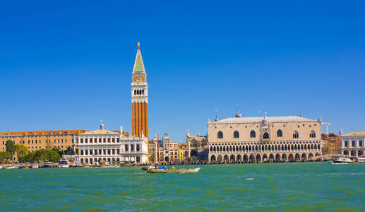 意大利威尼斯2017年10月13日 从泻湖到晴天的历史威尼斯全景