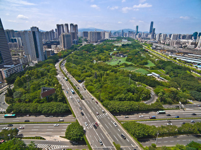 航空摄影的城市高架桥桥道路景观