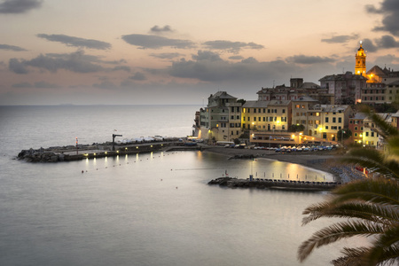 bogliasco 日落时的概述