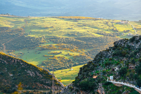 典型的安达卢西亚白色村庄普韦布洛 Casares, 安大路西亚, 西班牙