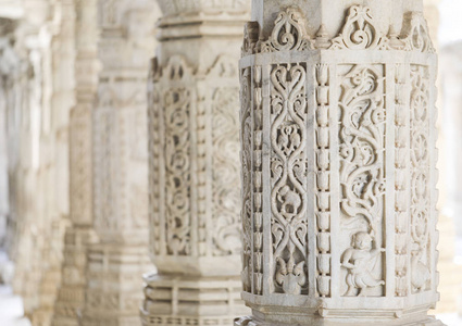 印度拉贾斯坦邦 Ranakpur 的古建筑装饰品石雕装饰品