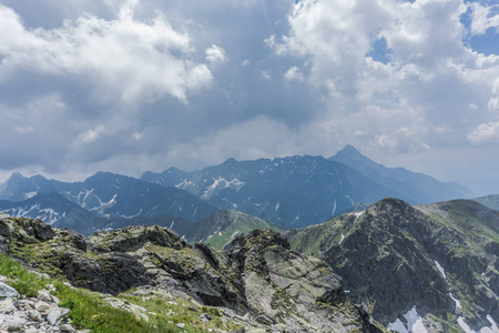 有美丽蓝天的落基山风光。Tatra 国家公园, 波兰, 欧洲。美容天地