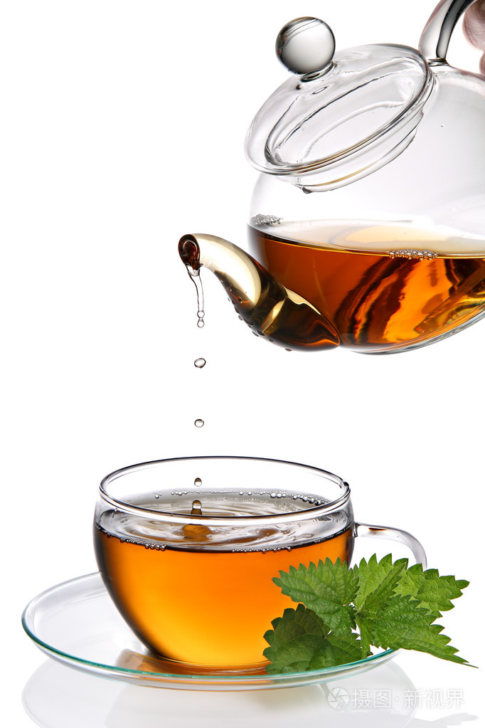 滴在杯子里的茶(剪裁路径)