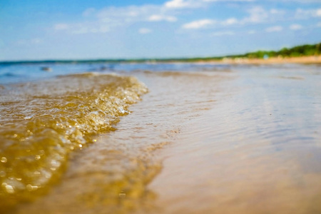 沙洲, 波浪后浪滚到岸边