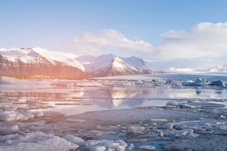 Jokulsarlon 冬季泻湖和冰川, 冰岛自然景观背景