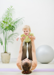 妈妈和宝宝做体操