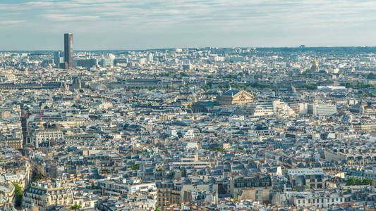 巴黎 timelapse 全景, 法国。来自蒙马特圣心大教堂的顶级景观。晴朗的天, 蓝多云的天空