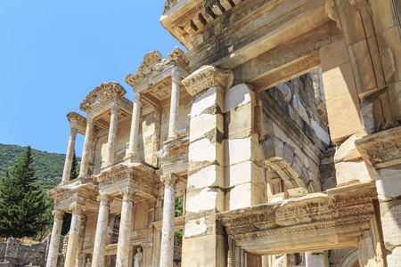 塞尔苏斯图书馆在古色古香的城市以弗所在土耳其伊兹密尔