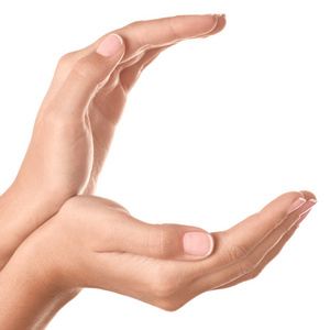 两只手保护照片