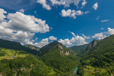 自然景观。黑山国家公园山塔拉河