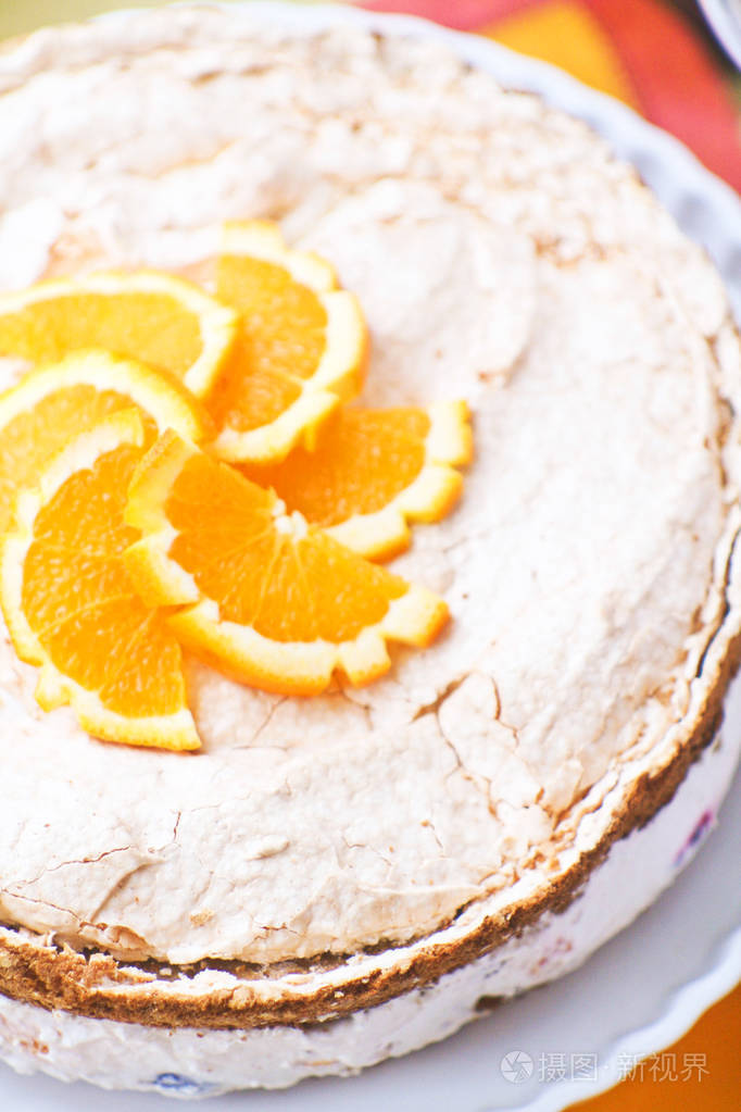 奶油和桔子蛋糕