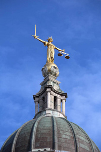 正义女神像.伦敦,英国-中央刑事法院也被称为老贝利照片