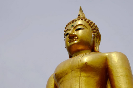 金 Buddhaburmese 艺术泰式混合泰国艺术。泰国, 缅甸, Sangklaburi, 北碧府, 泰国边境