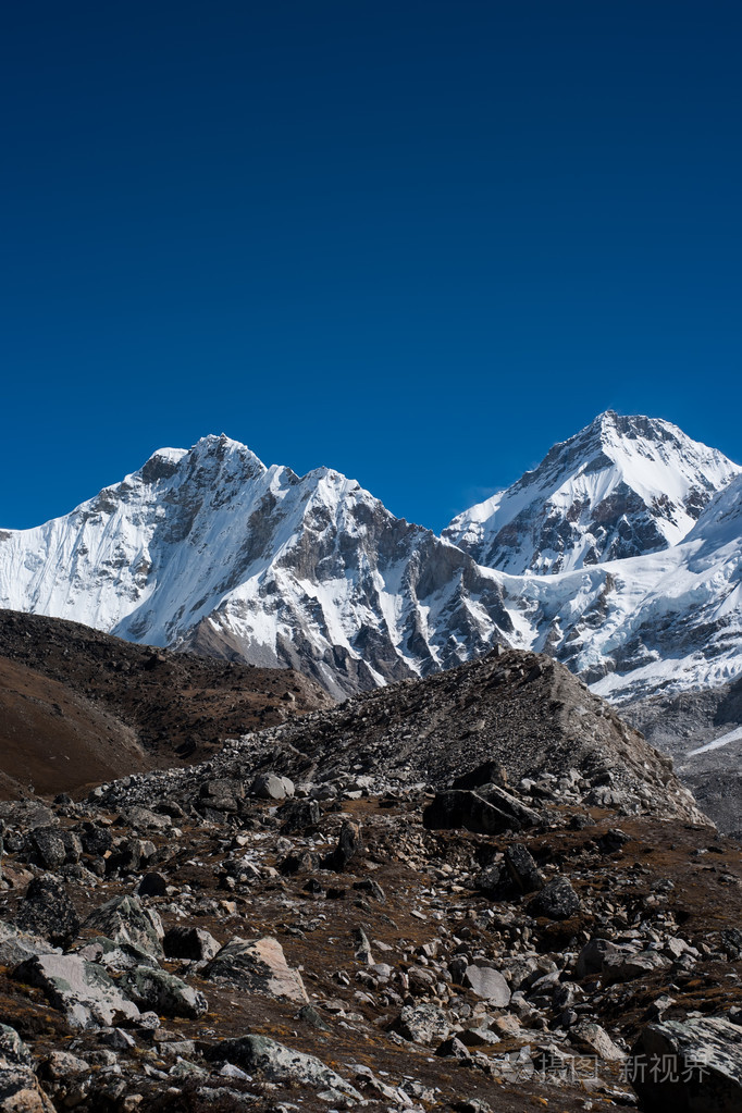 喜马拉雅山脉山峰图片