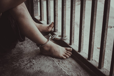 抓住了无袖图片