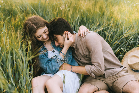 亲密的关系图片