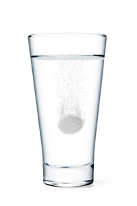 在杯水中碳酸片