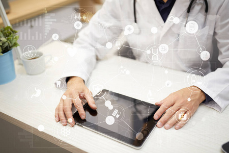 虚拟屏幕上的医学概念。医疗.在线医疗咨询和健康检查, 电子病历
