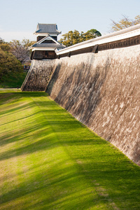 熊本的中世纪城堡墙在九州，日本