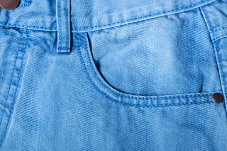 详细的蓝色牛仔裤