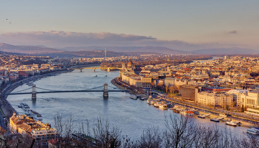 布达佩斯视图从盖勒特山