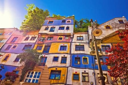 多彩的 Hundertwasserhaus 建筑学维也纳看法, 资本 od 奥地利