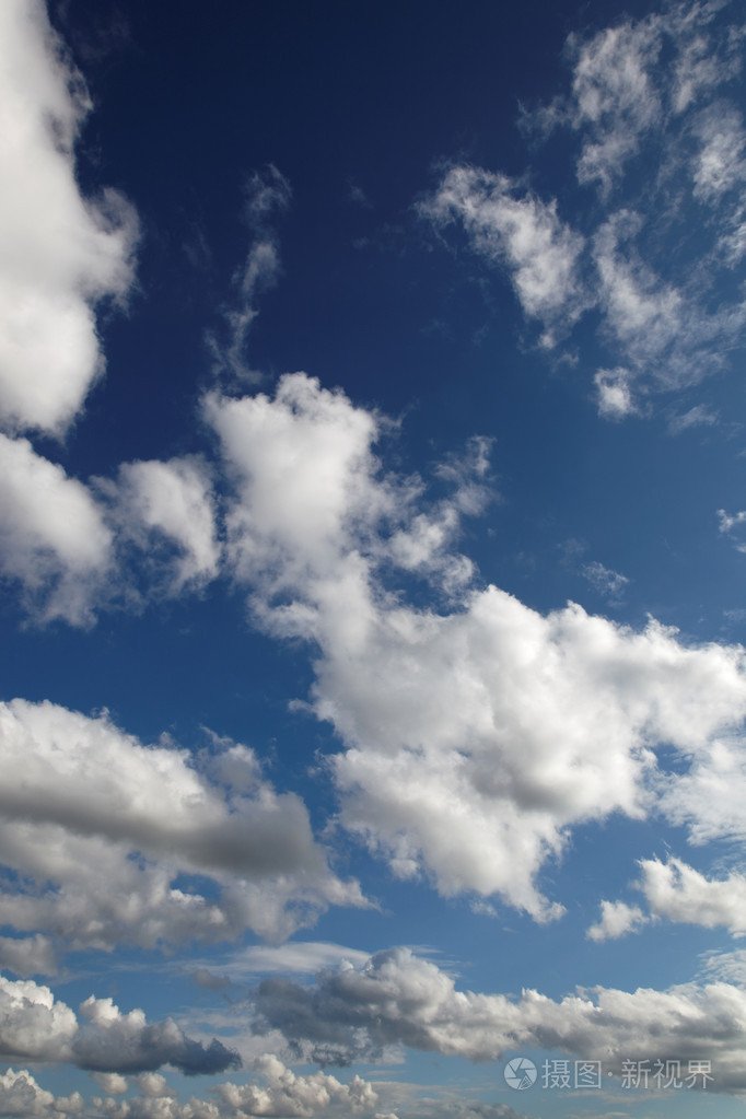 蓝蓝的天空云特写照片-正版商用图片050k09-摄图新视界