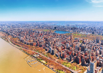 曼哈顿和中央公园的壮观的鸟瞰图纽约市从直升机