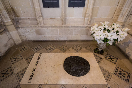 伦勃朗埋葬阿姆博斯圣休伯特教堂, 达芬奇埋葬处照片