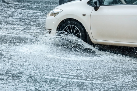 汽车玻璃水图片