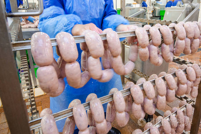 香肠香肠生产线香肠制造过程香肠的工业制造肉类店