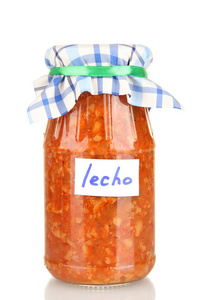 jar 与孤立在白色的罐装 lecho
