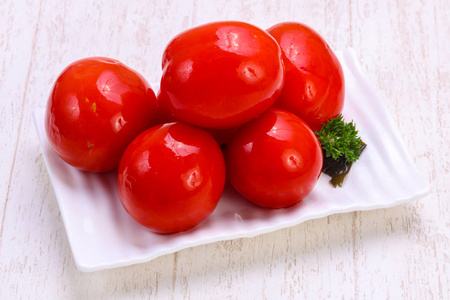 泡菜红番茄碗