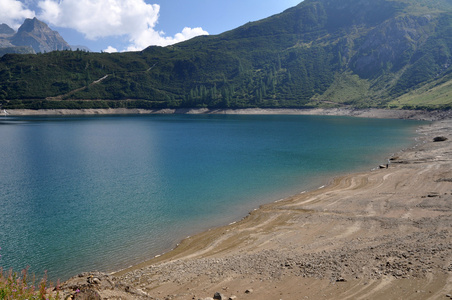 高山水电流域图片