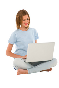 少女使用的便携式计算机