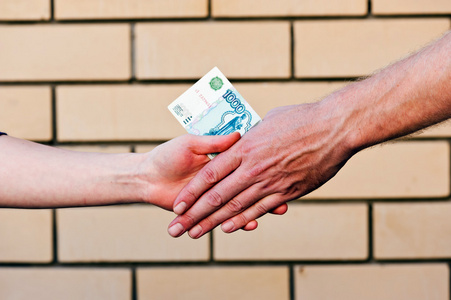 钱握手图片