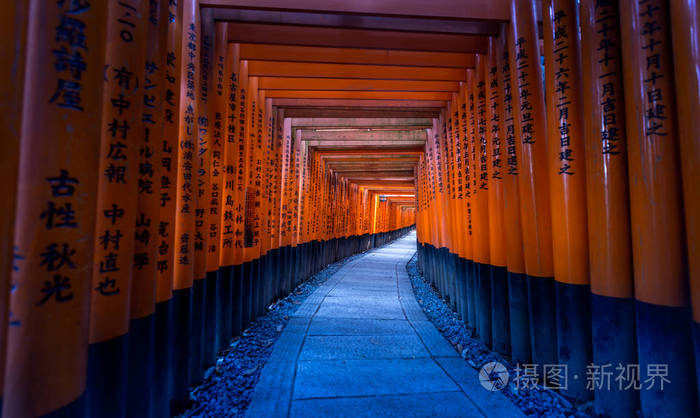 红托里门在伏见inari 神社在京都 日本照片 正版商用图片056g2a 摄图新视界