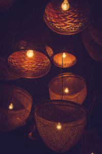 木灯照明与装饰