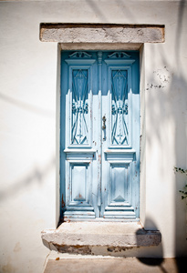 传统希腊蓝色大门