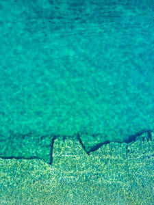 绿松石地中海海的鸟瞰图