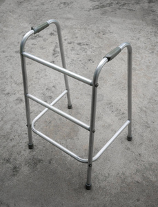 医疗专用设备步行者拐杖和手杖, 协助残疾人和老年人在混凝土地板上的运动和护理
