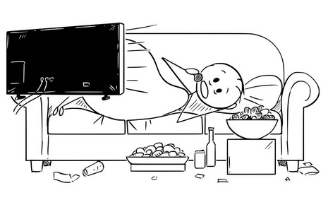 肥胖或超重的人躺在沙发上看电视和吃的卡通片