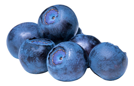 蓝莓在白色背景下与修剪路径隔离