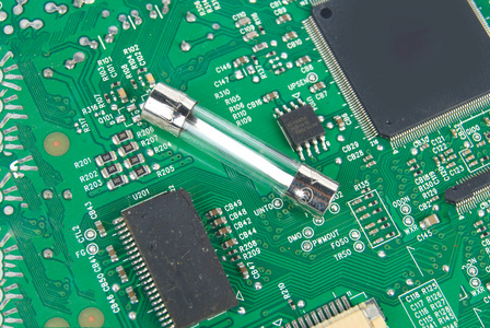 电源控制面板.汽车保险丝.红的, 黄的, 黑的.