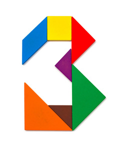 木七巧板形状像一个数字3白色照片