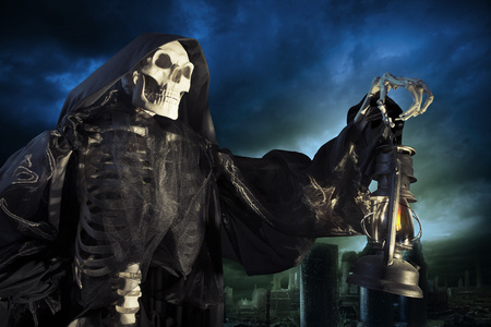 在晚上用灯死亡天使死神照片