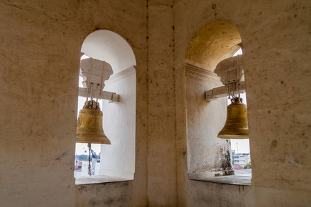 尼加拉瓜里昂大教堂的钟声