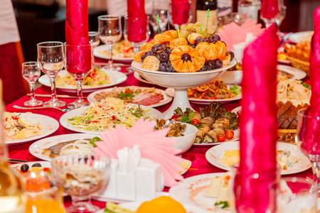 宴会餐桌gif图片